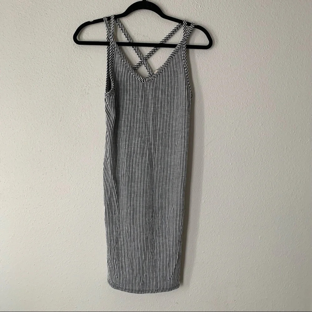 Olivia Rae Dress Size Small textured striped casual dress
